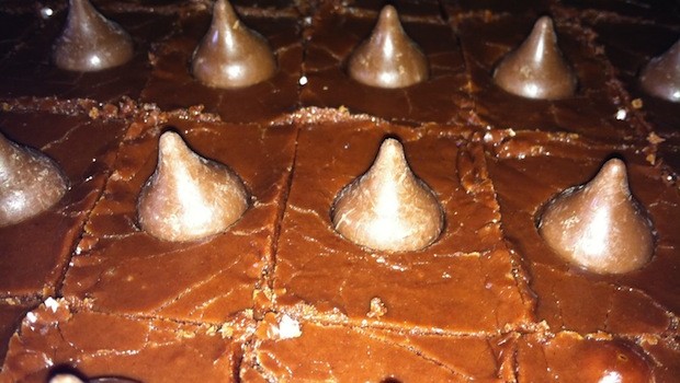 Hershey Kisses Brownies | Ruby Skye PI