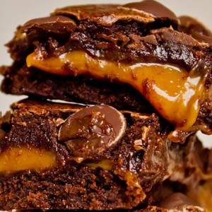 Chocolate Caramel Brownies | Ruby Skye PI